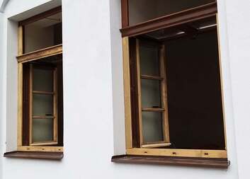 Renovace oken v Domově pokojného stáří