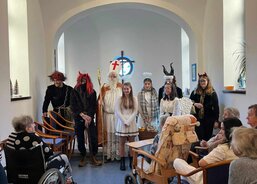 Mikulášská družina v Domově pokojného stáří